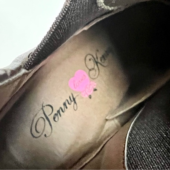 Penny Loves Kenny Women's Pupuper heel Chelsea Boot pointed toes distressed 10 - Picture 10 of 10